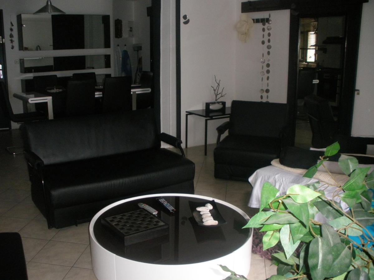 Baska Apartment-Studio Fiorino 外观 照片